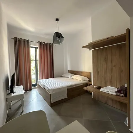 Comfort Apartamento Tirana