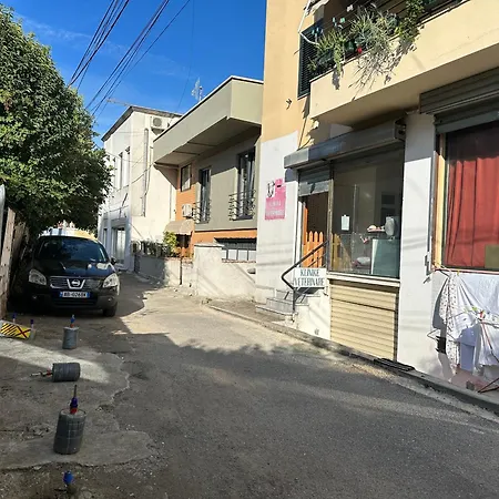Comfort Apartamento Tirana